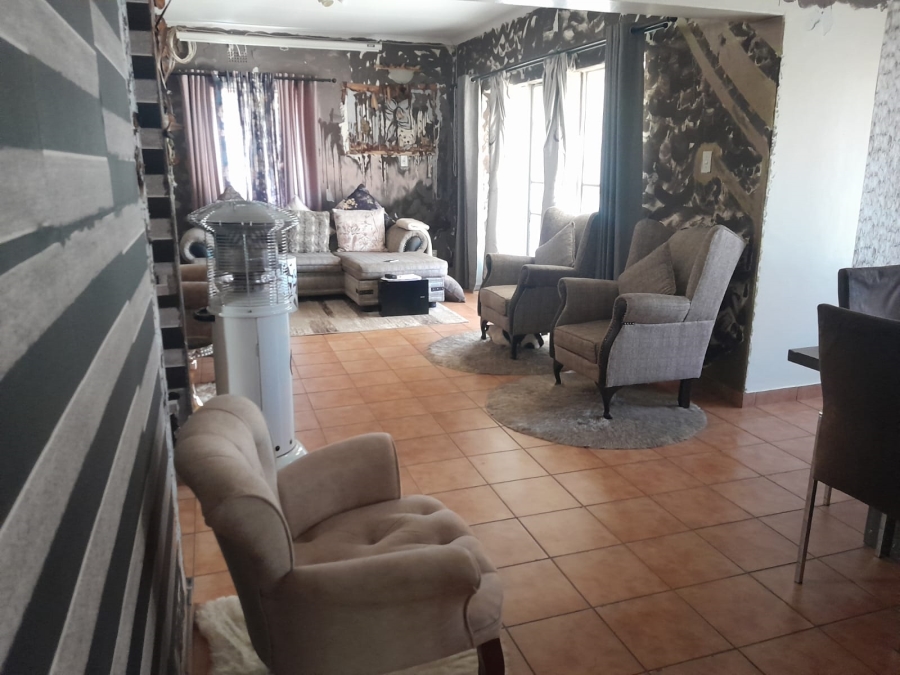 3 Bedroom Property for Sale in Protea Park North West